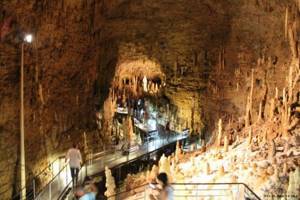 Gyokusendo Cave, Okinawa