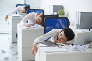 Japanese women sleep at work