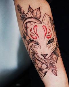 Японская маска лисы Кицунэ тату. Значение, эскиз, фото