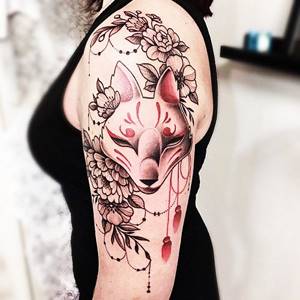 Japanese fox mask Kitsune tattoo. Meaning, sketch, photo 